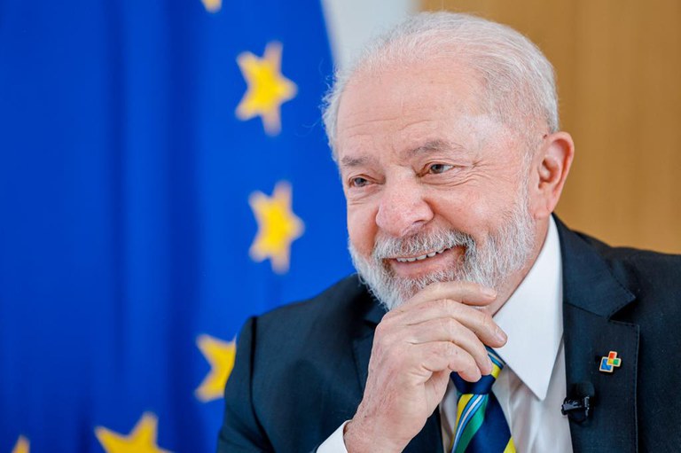 lula-propoe-grupo-de-trabalho-com-eua-para-resolver-impasse-sobre-tarifas
