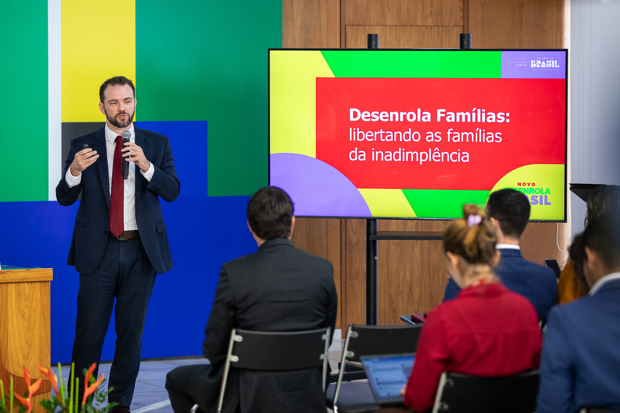 novo-desenrola-brasil-deve-beneficiar-mais-de-27-milhoes-de-inadimplentes