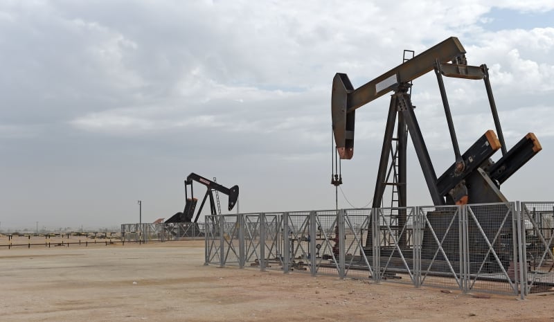petroleo-fecha-em-alta-por-falta-de-avancos-diplomaticos-entre-eua-e-ira