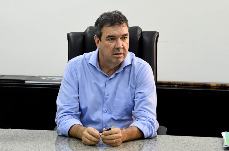 eduardo-riedel-(pp)-lidera-corrida-ao-governo-do-ms,-aponta-pesquisa-realtime/big-data