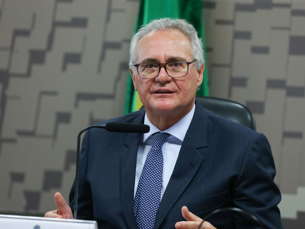 renan-calheiros-apresenta-relatorio-favoravel-a-socorro-ao-agro-com-pre-sal