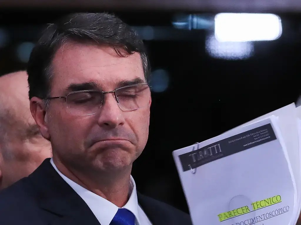 lideres-do-pt,-pcdob-e-pv-encaminham-representacao-criminal-contra-flavio-e-eduardo-a-pgr