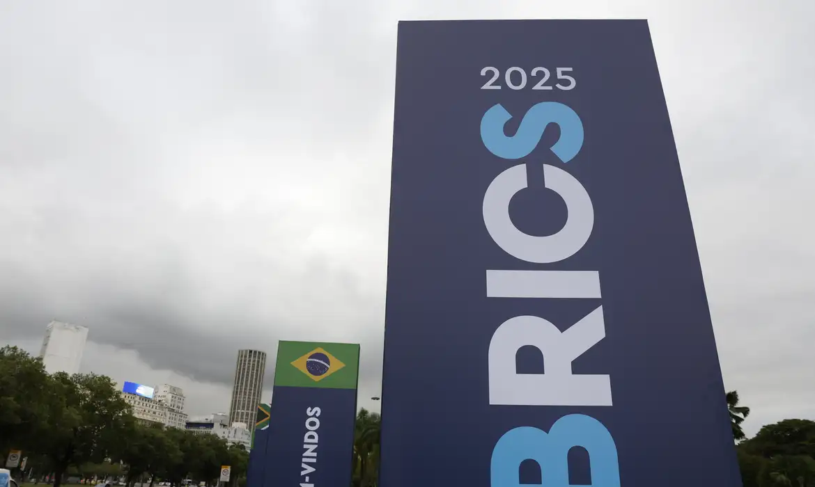 brics-encerra-reuniao-em-nova-delhi-sem-declaracao-conjunta