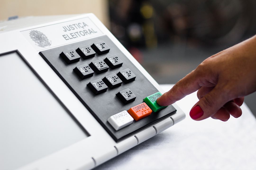 ia-nas-eleicoes-preocupa-especialistas-e-tse