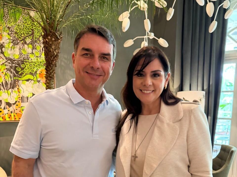 cotada-para-vice,-simone-marquetto-se-encontra-com-flavio-bolsonaro
