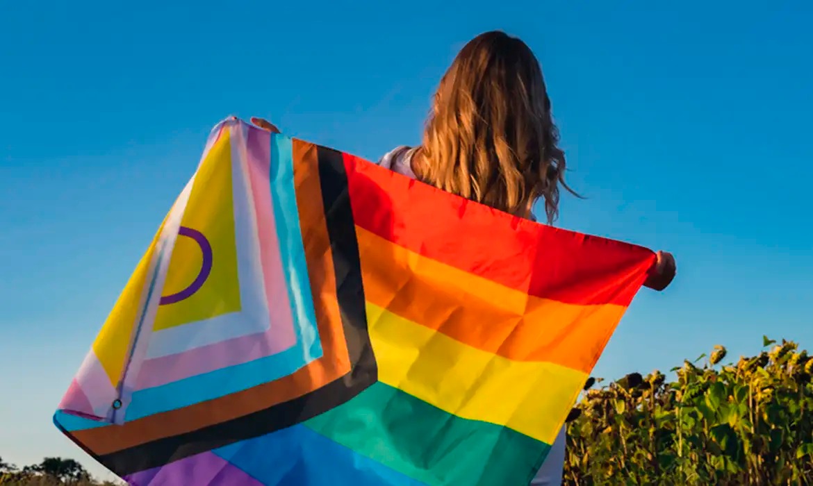 brasil-perde-r$-94,4-bilhoes-por-ano-com-barreiras-a-lgbt+