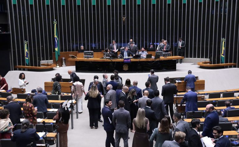 camara-aprova-aumento-de-penas-para-crimes-sexuais-contra-criancas