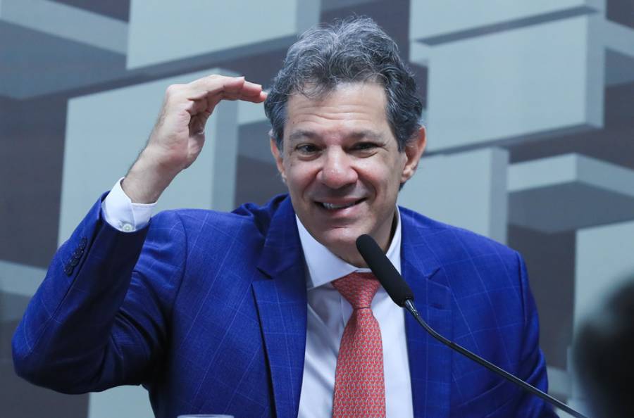 haddad-diz-que-tarcisio-se-posiciona-contra-o-fim-da-escala-6×1