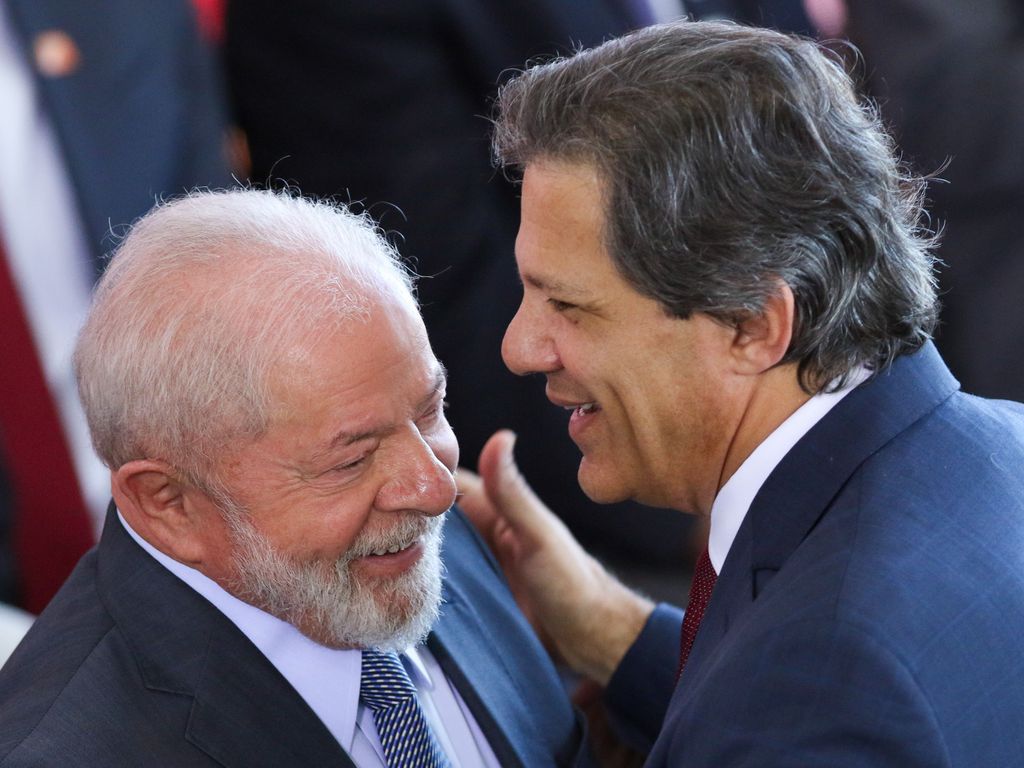 lula:-haddad-acreditava-que-a-taxa-das-blusinhas-era-coisa-boa-para-proteger-varejista-nacional