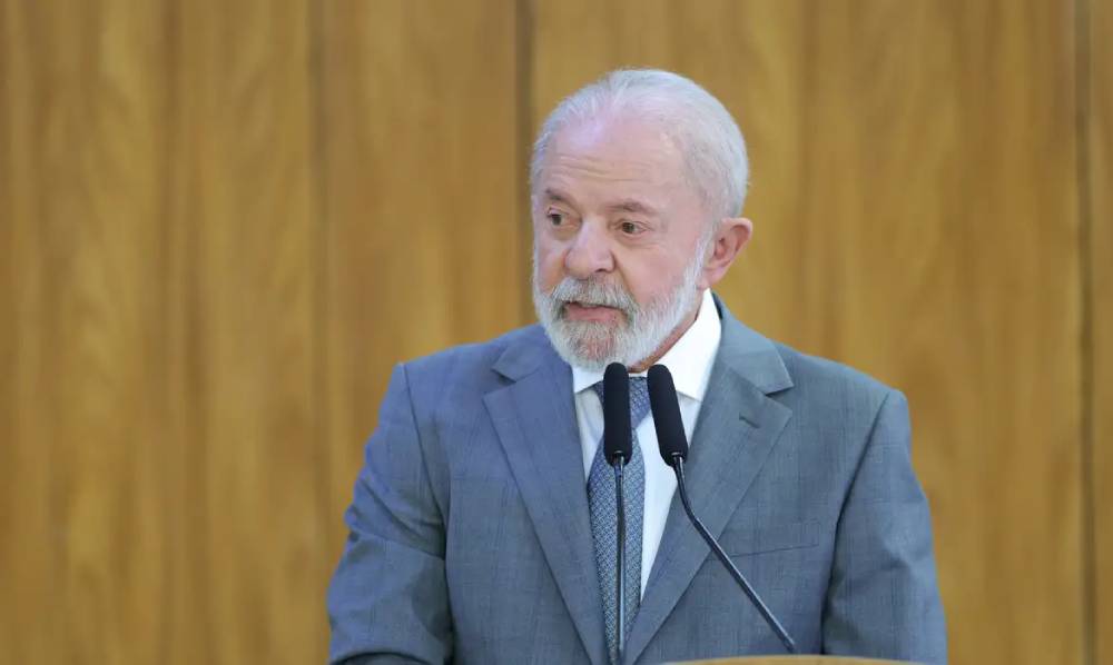 palanque-de-lula-em-minas-esta-indefinido