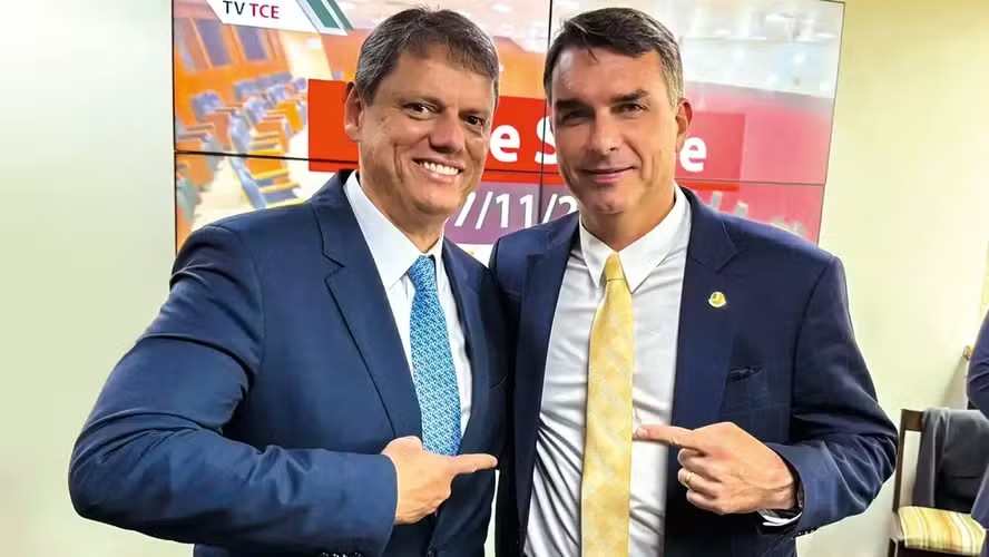 ´tem-muitas-questoes-que-ele-mesmo-precisa-explicar’,-diz-tarcisio-sobre-flavio-e-caso-master