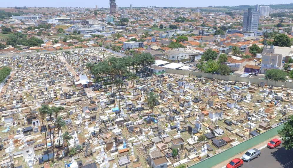 prefeitura-de-rio-verde-esclarece-remocao-de-ossadas-em-cemiterio