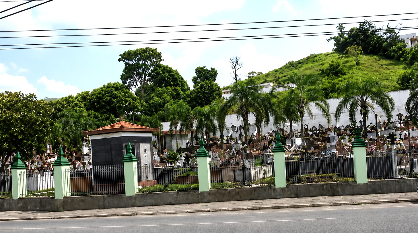 rio-verde:-prefeitura-suspende-retirada-de-ossadas-apos-repercussao