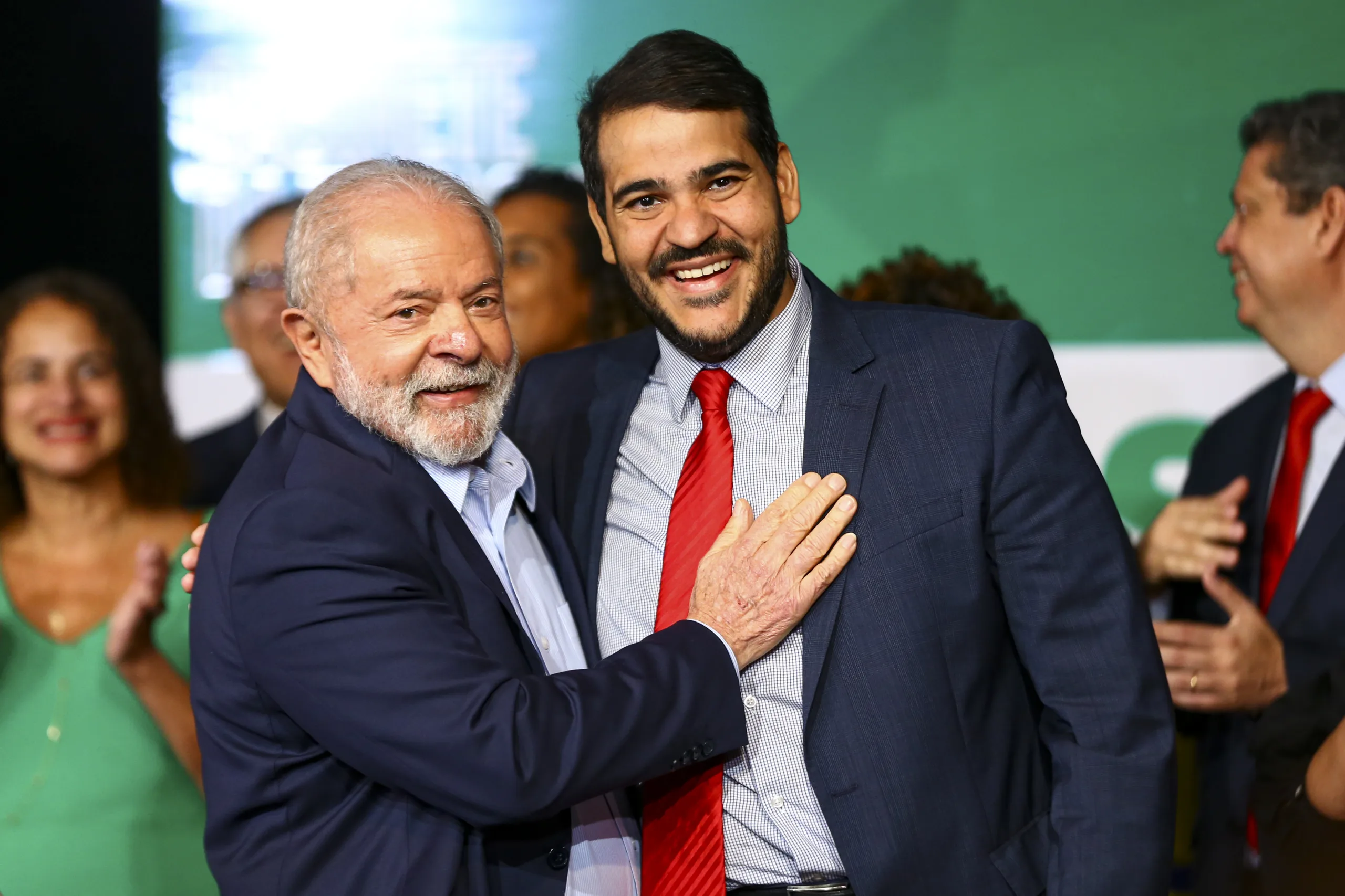 lula-afirma-que-reenviara-ao-senado-indicacao-de-jorge-messias-ao-stf