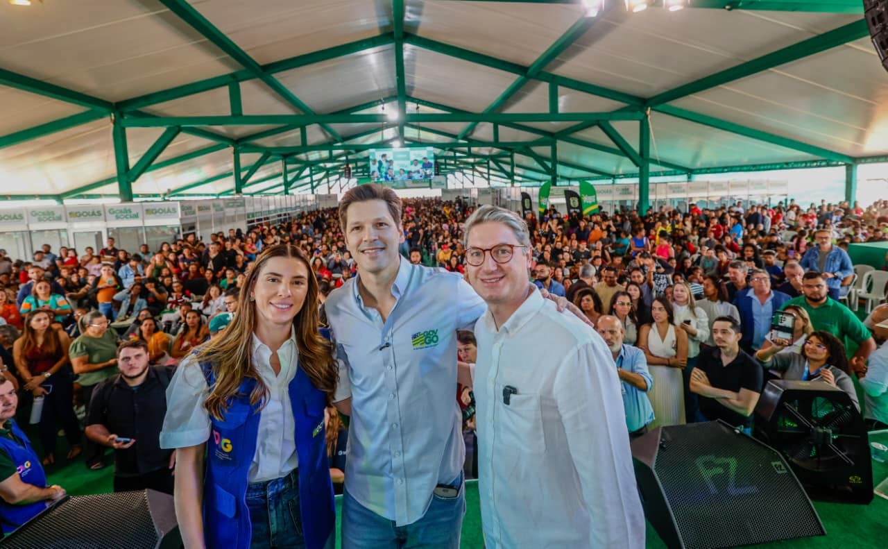 mutirao-entrega-3,4-mil-beneficios-e-r$-5,1-milhoes-em-obras-a-aguas-lindas