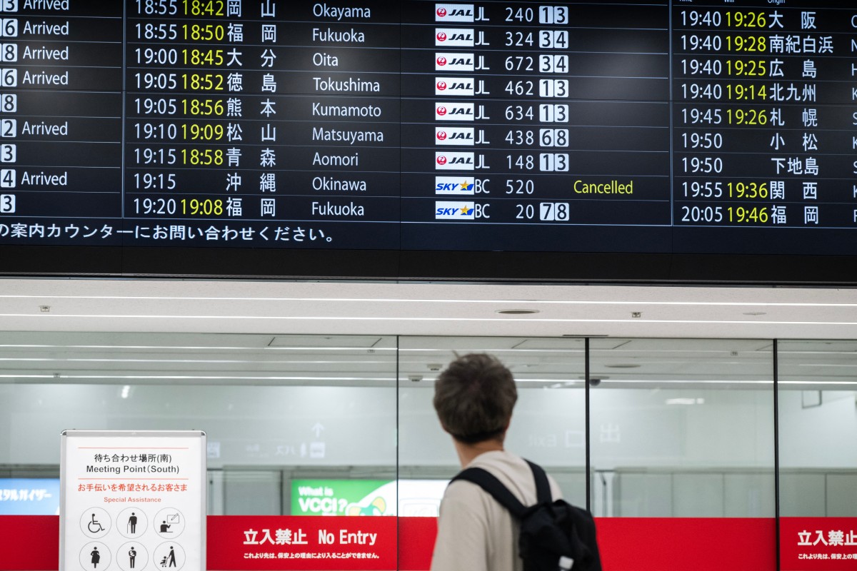 japao-cancela-quase-400-voos-com-a-chegada-do-tufao-jangmi