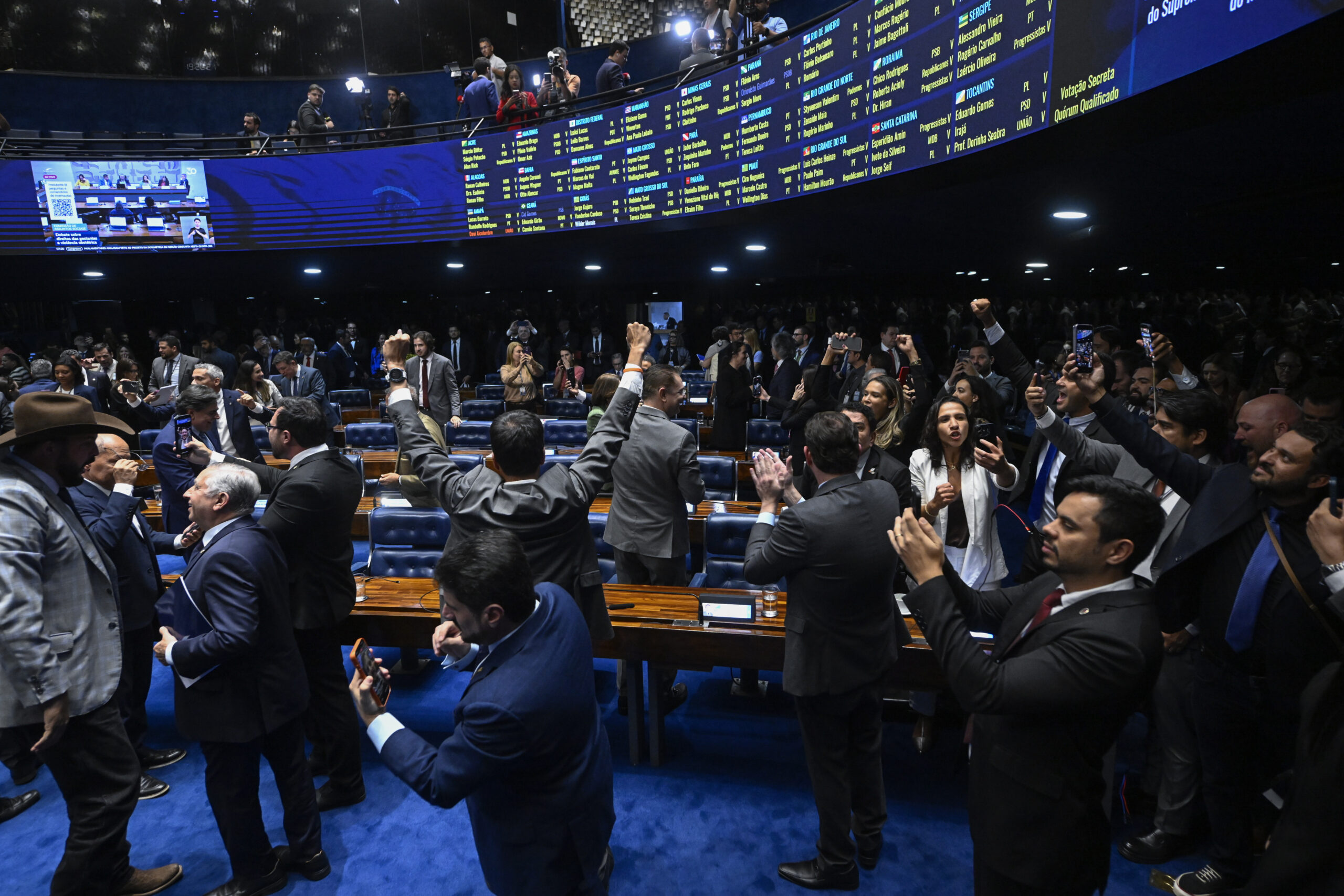 projeto-que-dificulta-aborto-legal-em-menores-de-14-anos-entra-na-pauta-do-senado