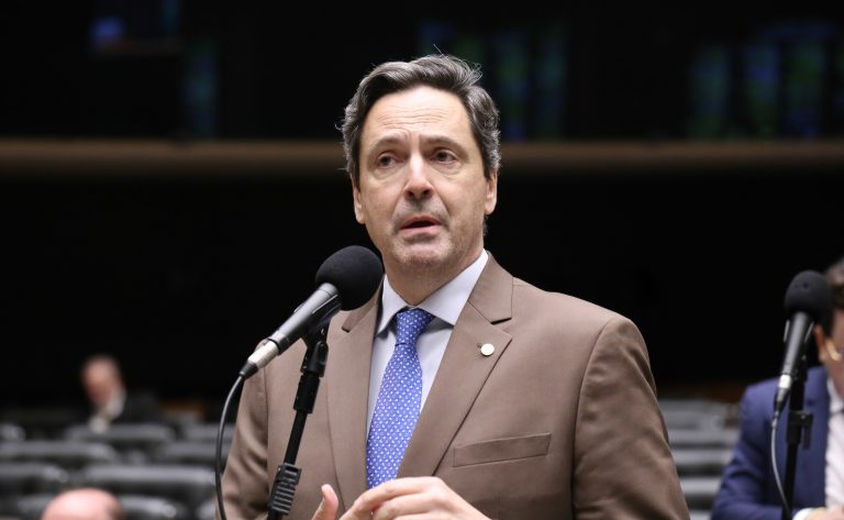 comissao-aprova-mudanca-na-destinacao-de-taxas-de-armas