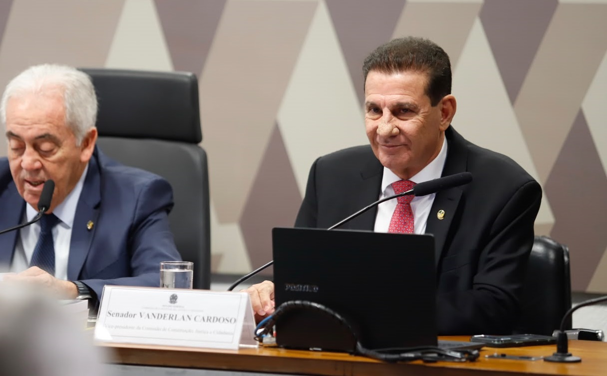 ccj-aprova-pec-de-vanderlan-que-amplia-autonomia-do-bc-e-blinda-o-pix