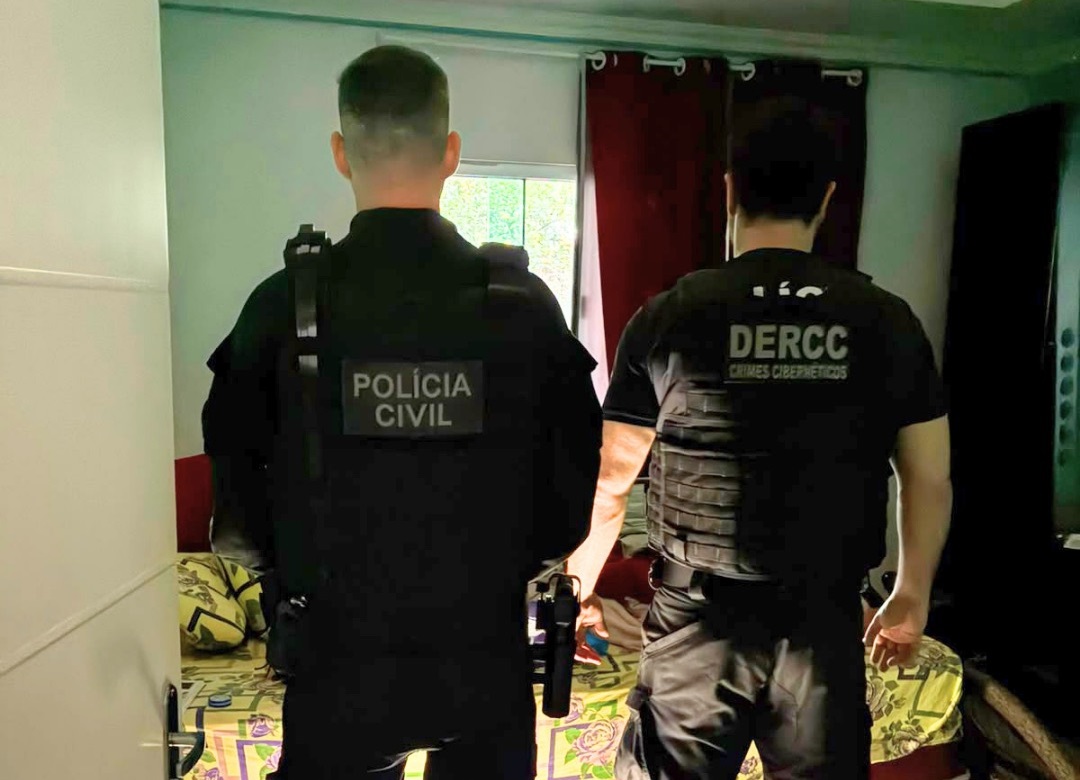 pcgo-cumpre-mandado-em-abadiania-contra-pedofilia-na-internet