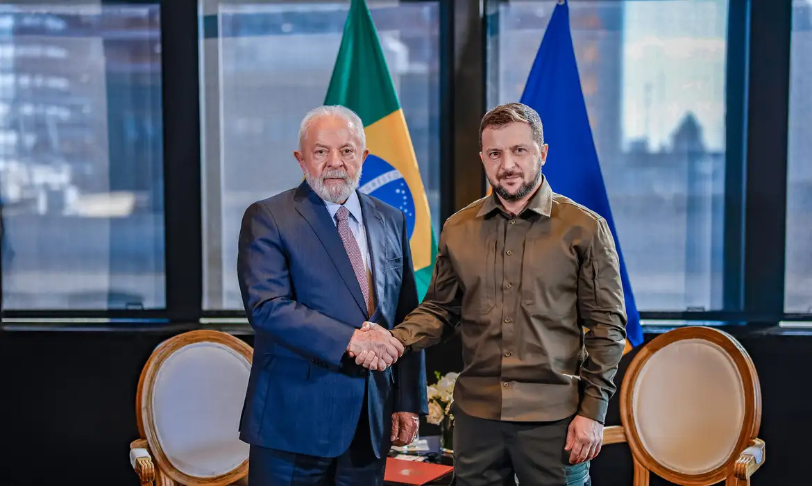 lula-deve-se-reunir-com-zelenski-nesta-quarta-(17)-durante-cupula-do-g7