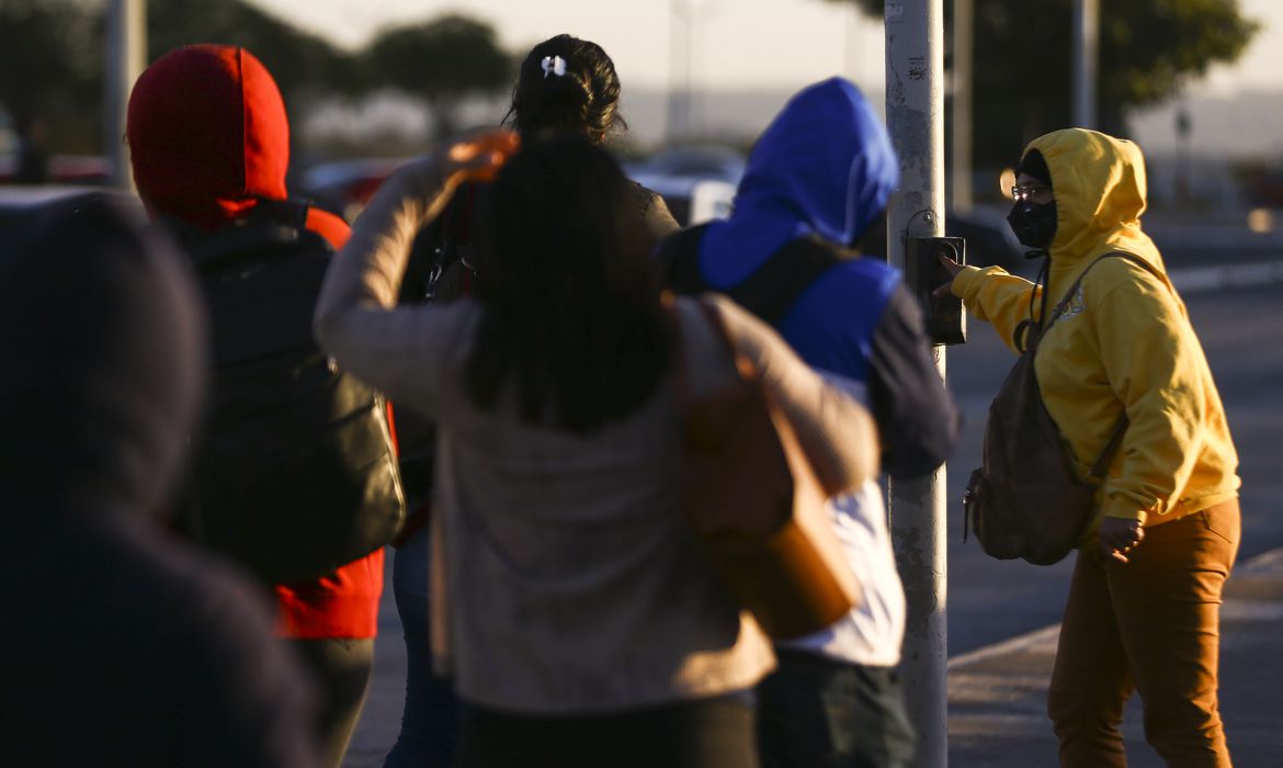 frio-persiste-no-centro-sul-e-temporais-avancam-pelo-sul-do-pais