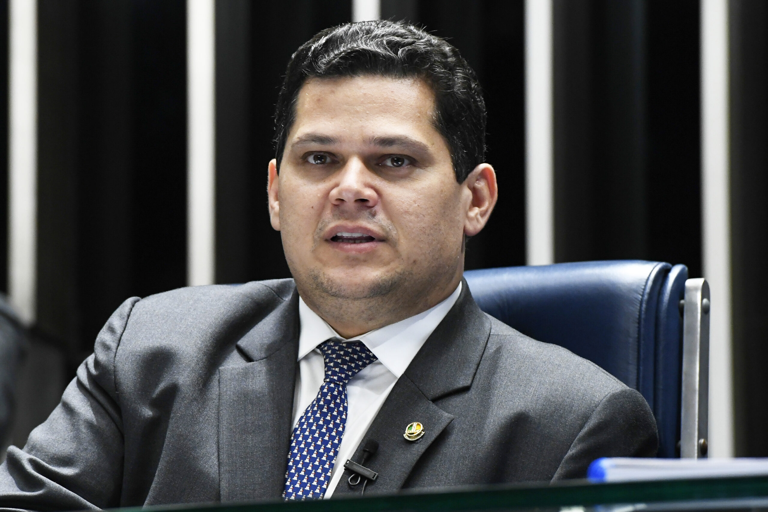 davi-alcolumbre-sai-em-defesa-de-jaques-wagner-e-diz-que-presuncao-de-inocencia-tem-que-prevalecer