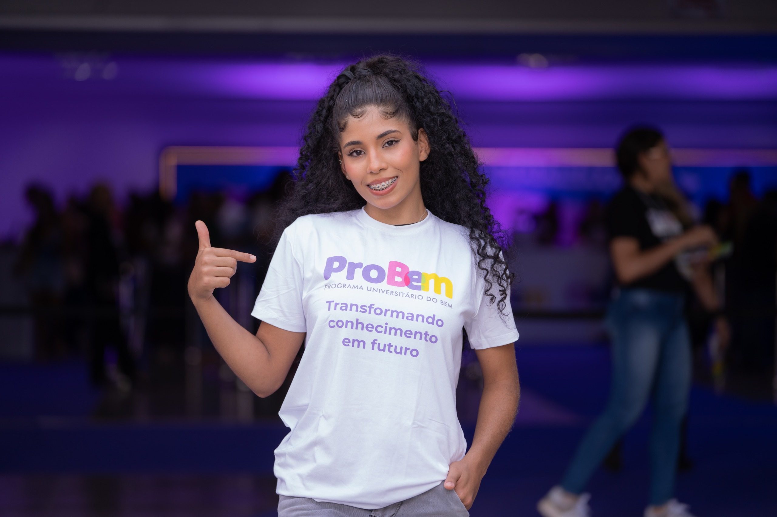 estudantes-tem-ate-3-de-julho-para-concorrer-a-4-mil-bolsas-do-probem