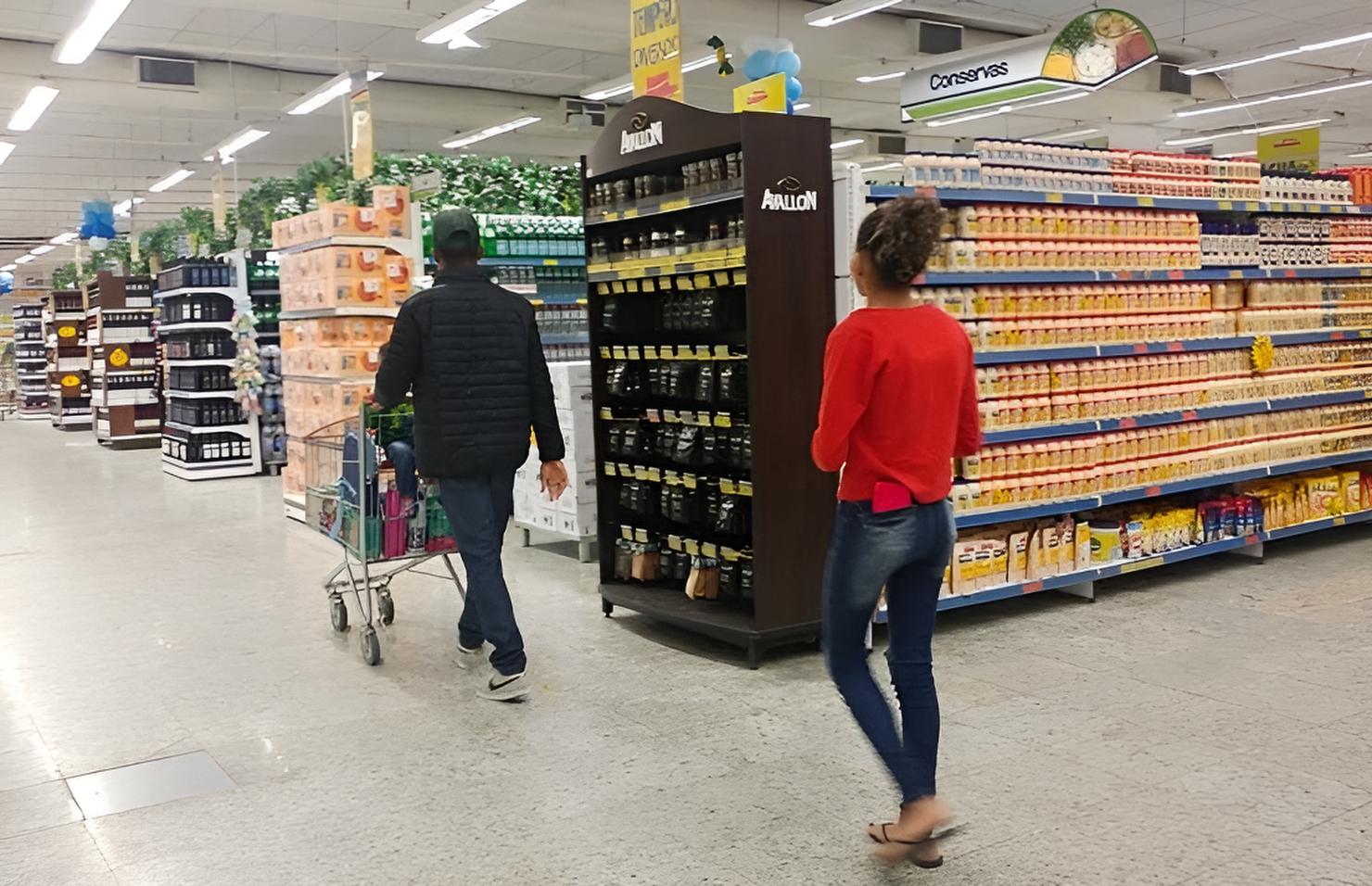 justica-mantem-liminar-que-libera-supermercados-de-goias-aos-domingos
