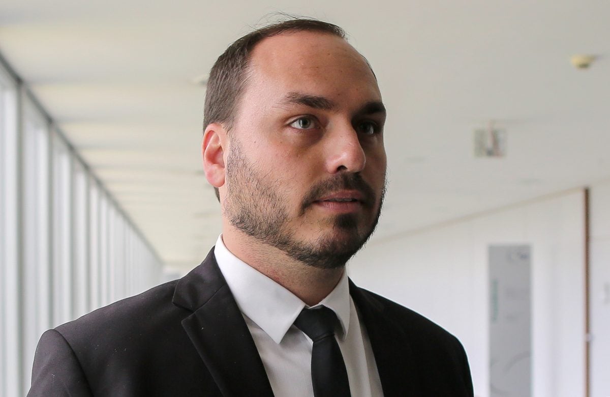 ex-assessor-de-carlos-vira-reu-por-‘rachadinha’-na-camara-do-rio