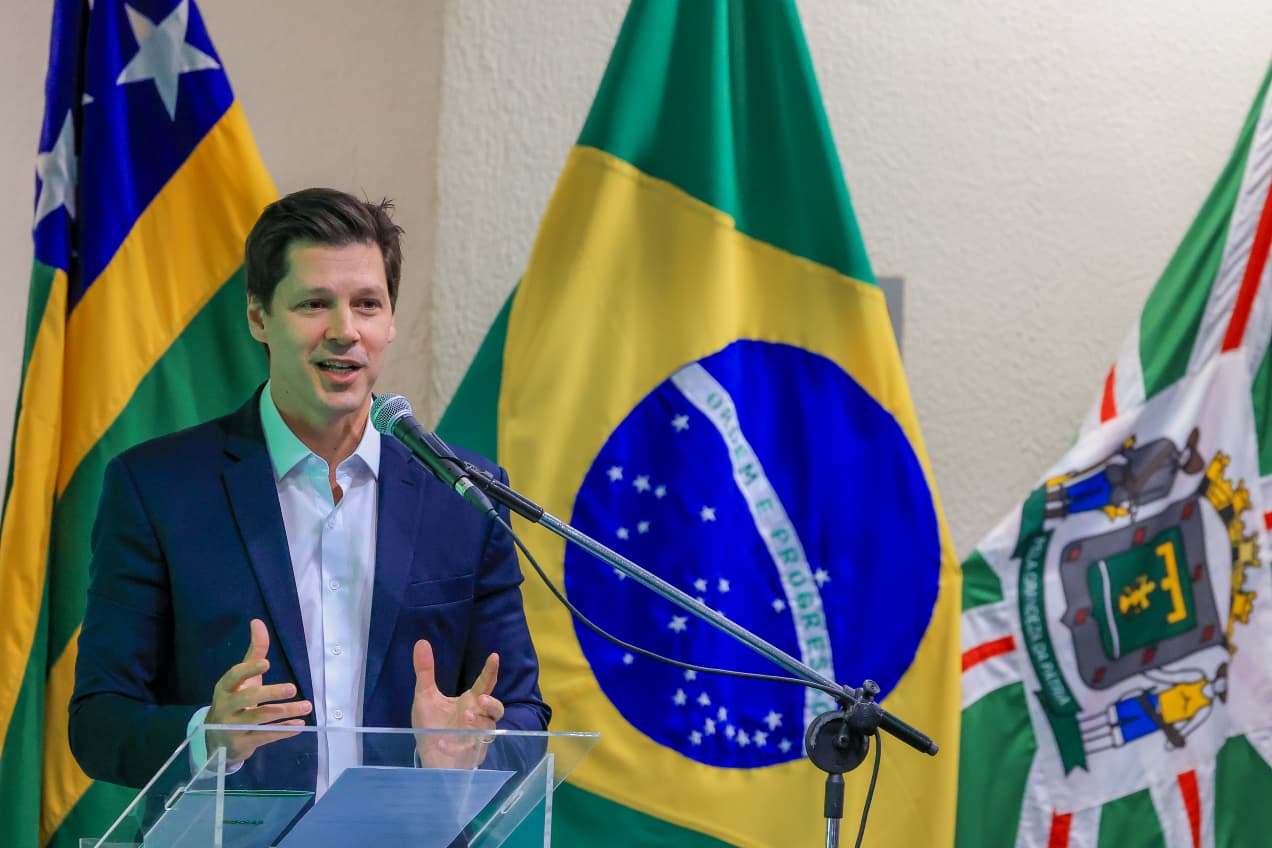 daniel-vilela-completa-500-titulos-entregues-no-regulariza-campo