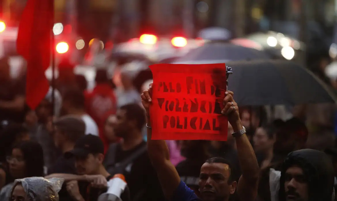 estado-pede-desculpas-a-familias-de-vitimas-de-violencia-policial
