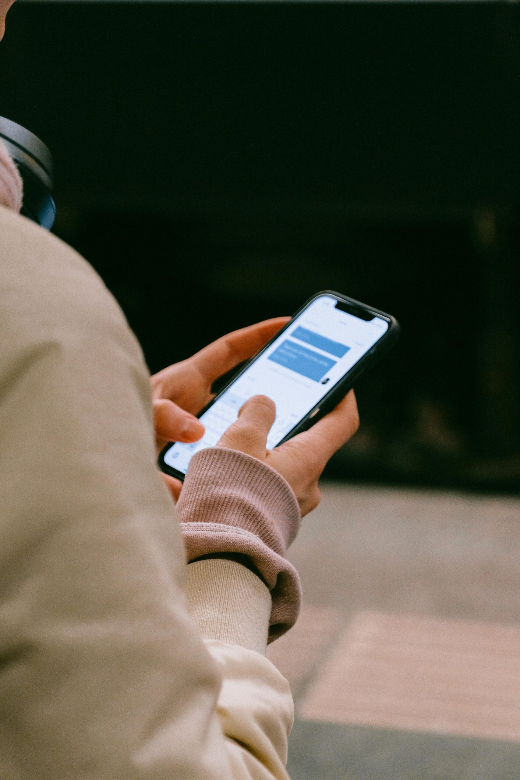 brasileiros-passam-mais-de-52-anos-da-vida-conectados-a-internet,-diz-pesquisa