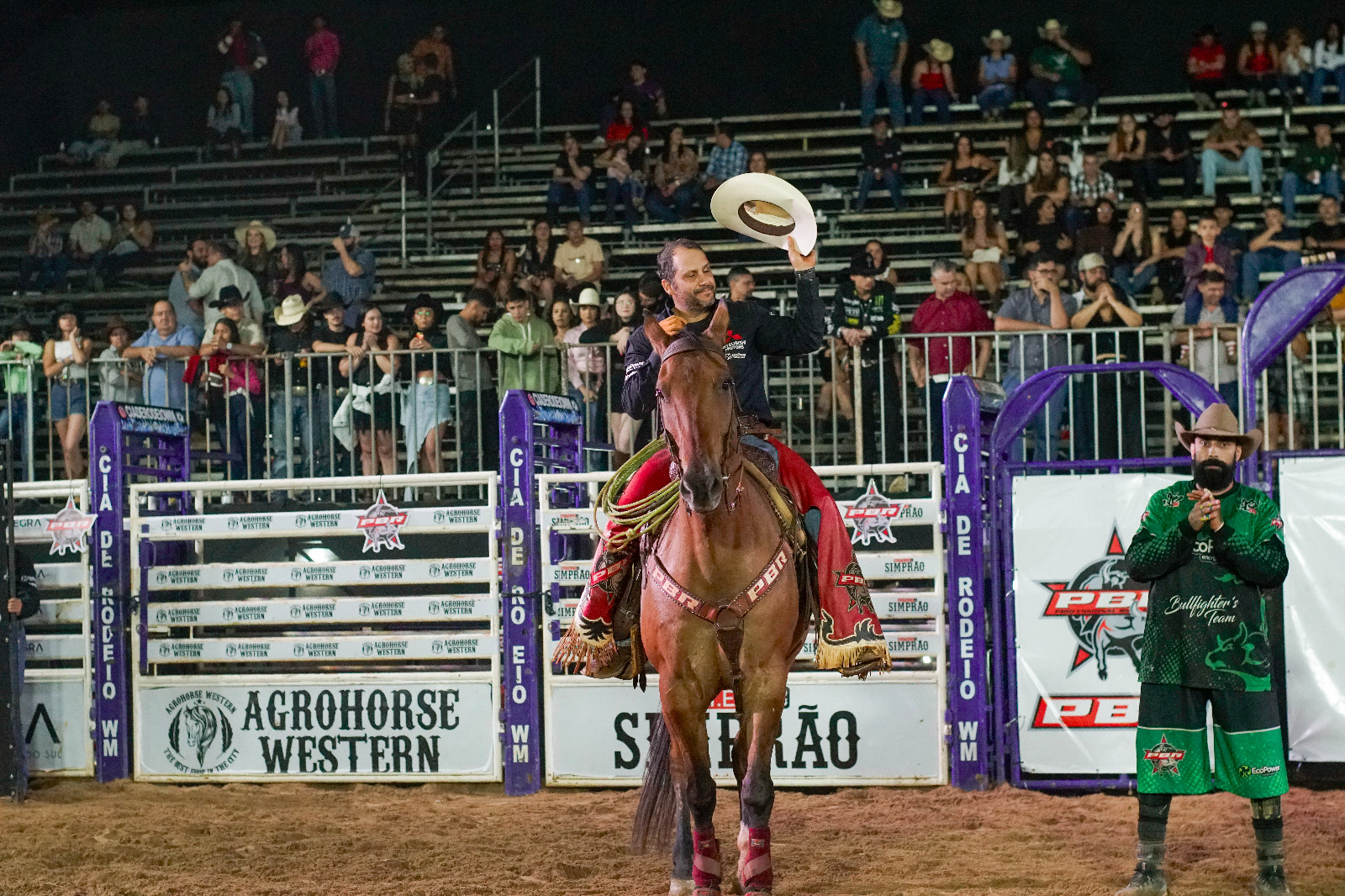 caldas-rodeo-confirma-edicao-2026-com-etapa-oficial-da-pbr