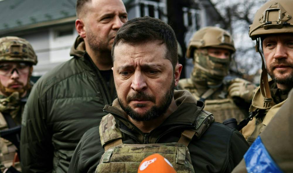 zelensky-diz-que-a-ucrania-atingiu-refinaria-de-petroleo-russa-pela-segunda-vez-em-uma-semana
