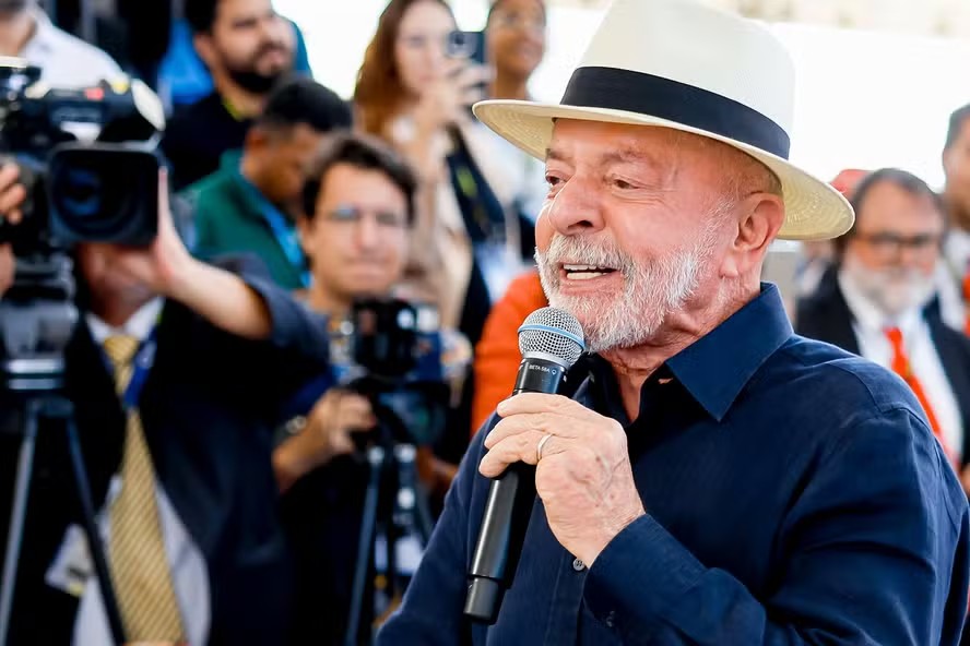 lula-diz-que-vai-continuar-a-fazer-visitas-aos-estados-apesar-de-inicio-do-defeso-eleitoral