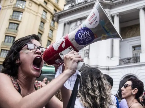mulheres-tem-perfil-mais-a-esquerda-que-homens,-mostra-datafolha