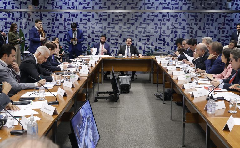 lideres-adiam-votacao-de-projeto-sobre-misoginia-na-camara