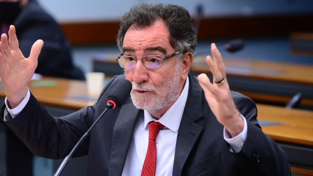patrus-ananias-vira-alternativa-do-pt-para-o-governo-de-minas-apos-recusa-de-ex-prefeita