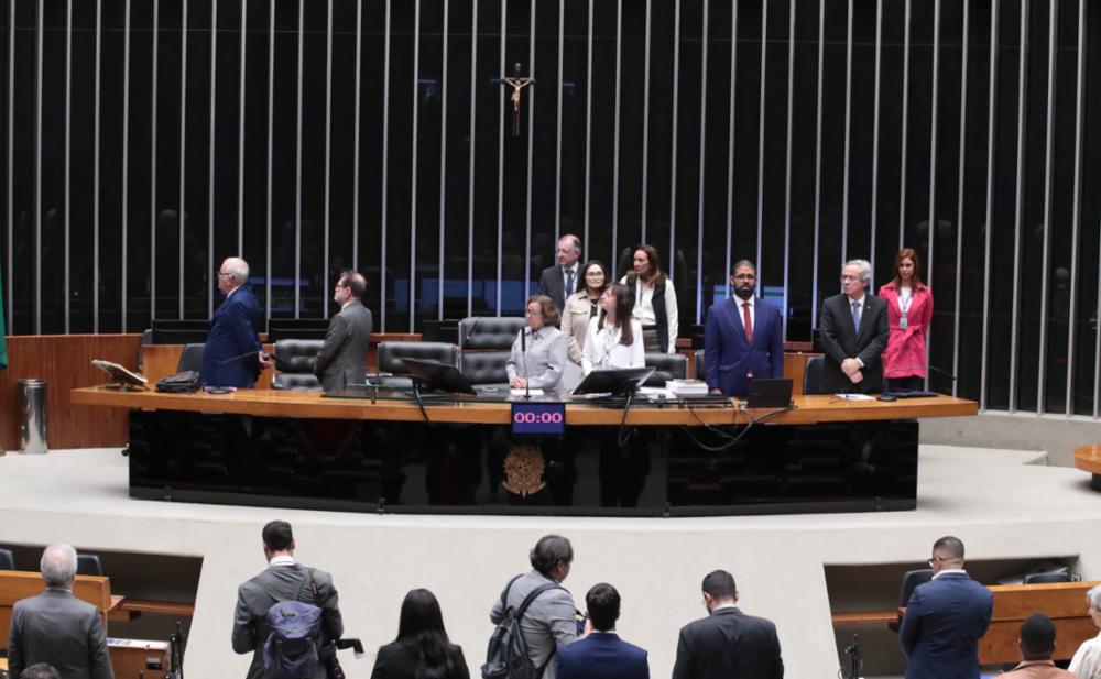 camara-indica-r$-1,3-bi-em-emendas-similares-ao-orcamento-secreto-sem-citar-autor,-diz-estudo