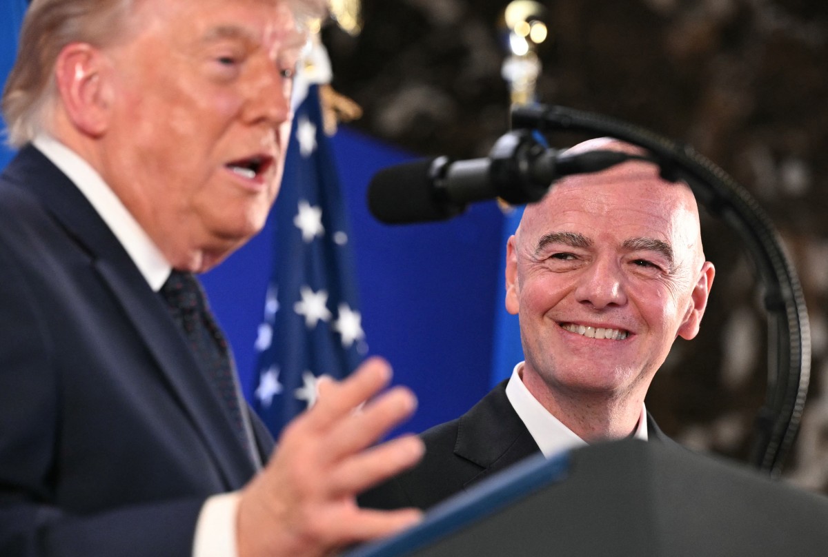 infantino-ignora-a-imprensa,-se-encontra-com-trump-e-fala-em-maior-‘copa-de-todos-os-tempos’
