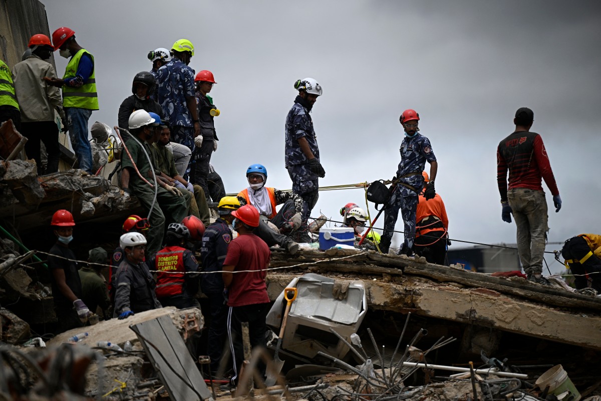 sobe-para-5.208-o-numero-de-mortos-por-terremotos-na-venezuela