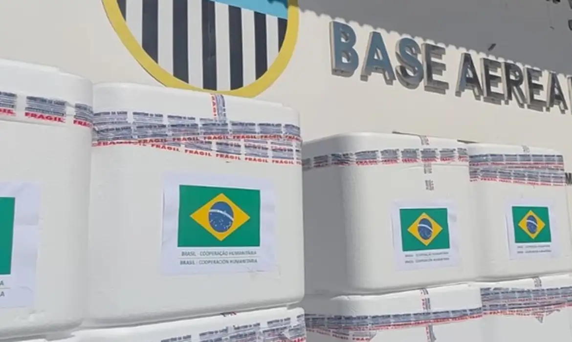 brasil-envia-690-mil-doses-de-vacinas-a-venezuela