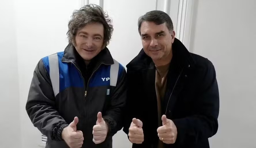 presidente-argentino-milei-se-reunira-com-flavio-bolsonaro-no-brasil
