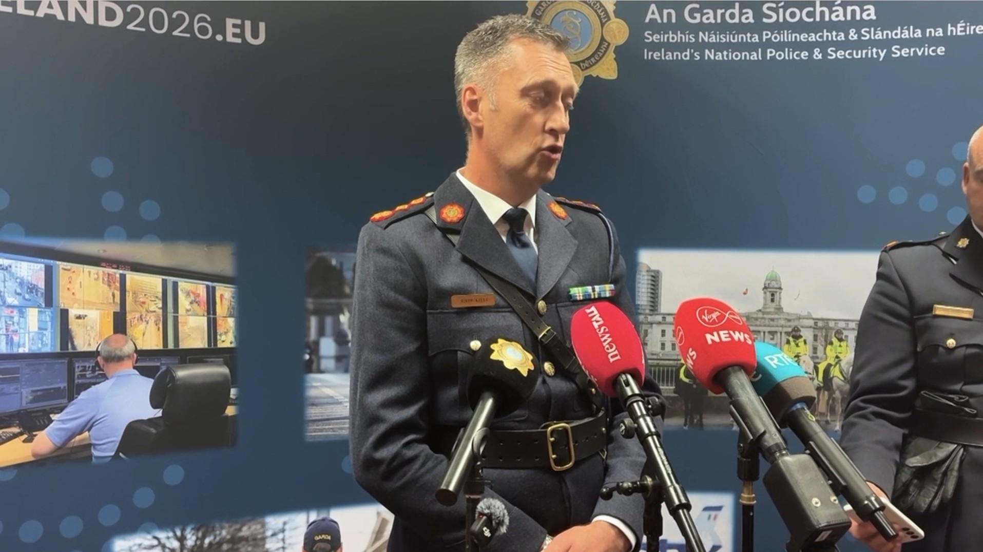 policia-irlandesa-descobre-bomba-em-veiculo-perto-da-fronteira