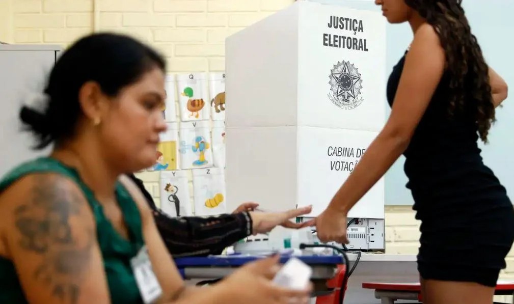 movimento-entrega-carta-com-propostas-para-mulheres-a-pre-candidatos-a-presidencia