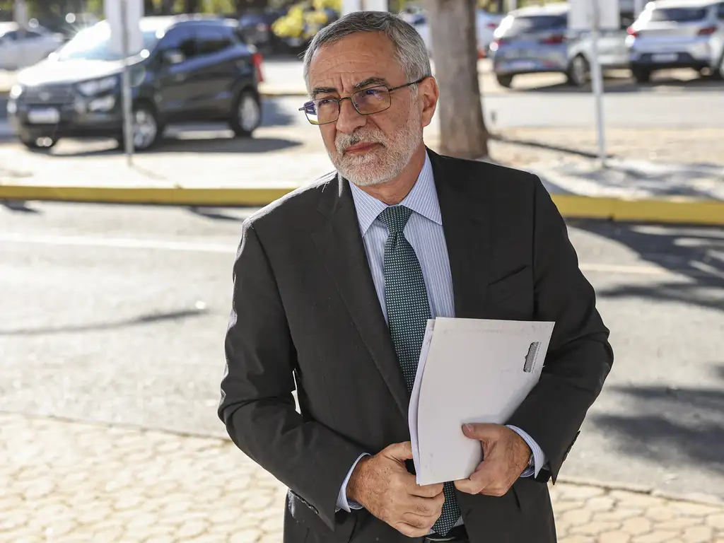 governo-lula-vai-monitorar-clima-com-milei-para-definir-retorno-de-embaixador-a-argentina