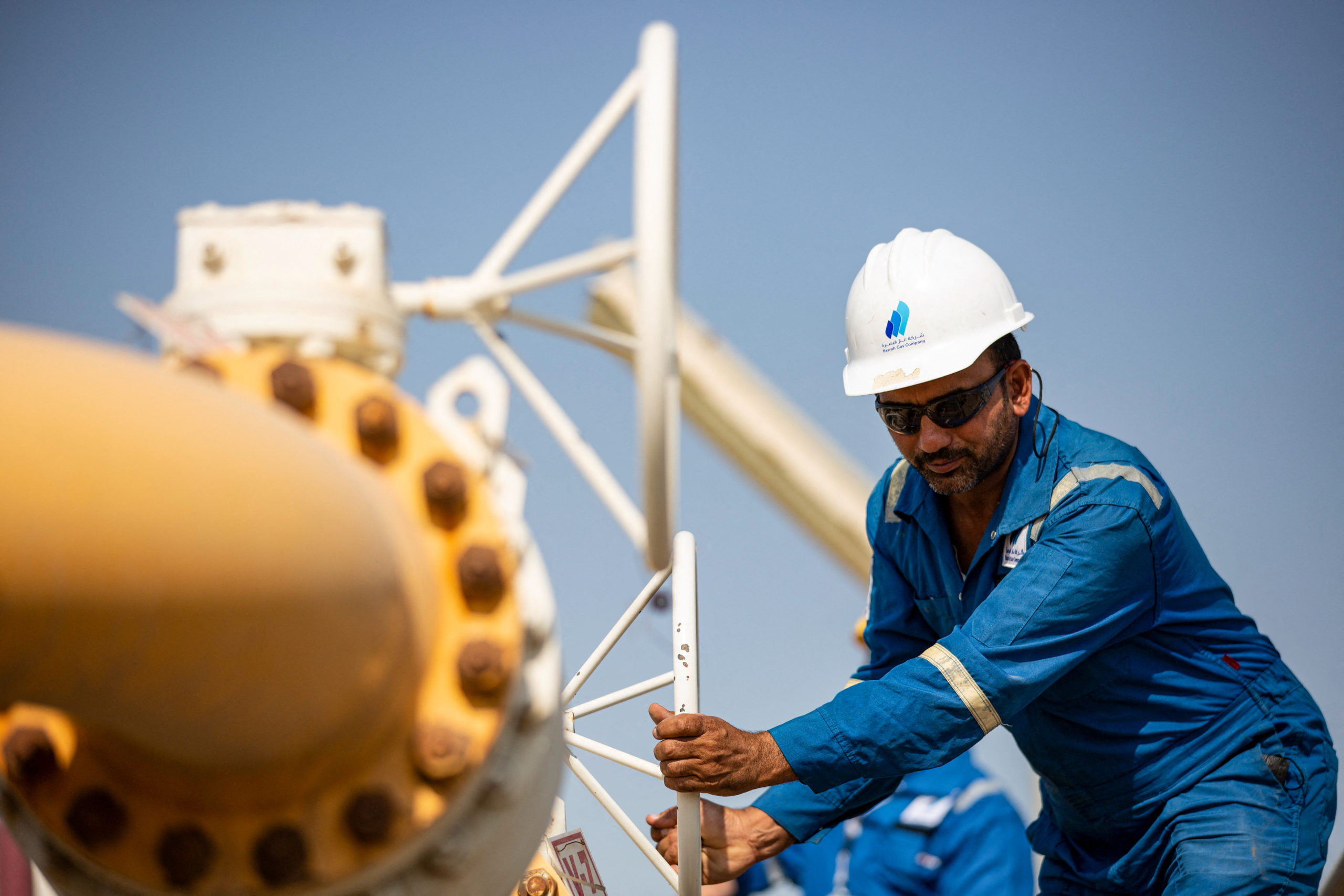 precos-do-petroleo-disparam-apos-retomada-dos-bombardeios-no-oriente-medio