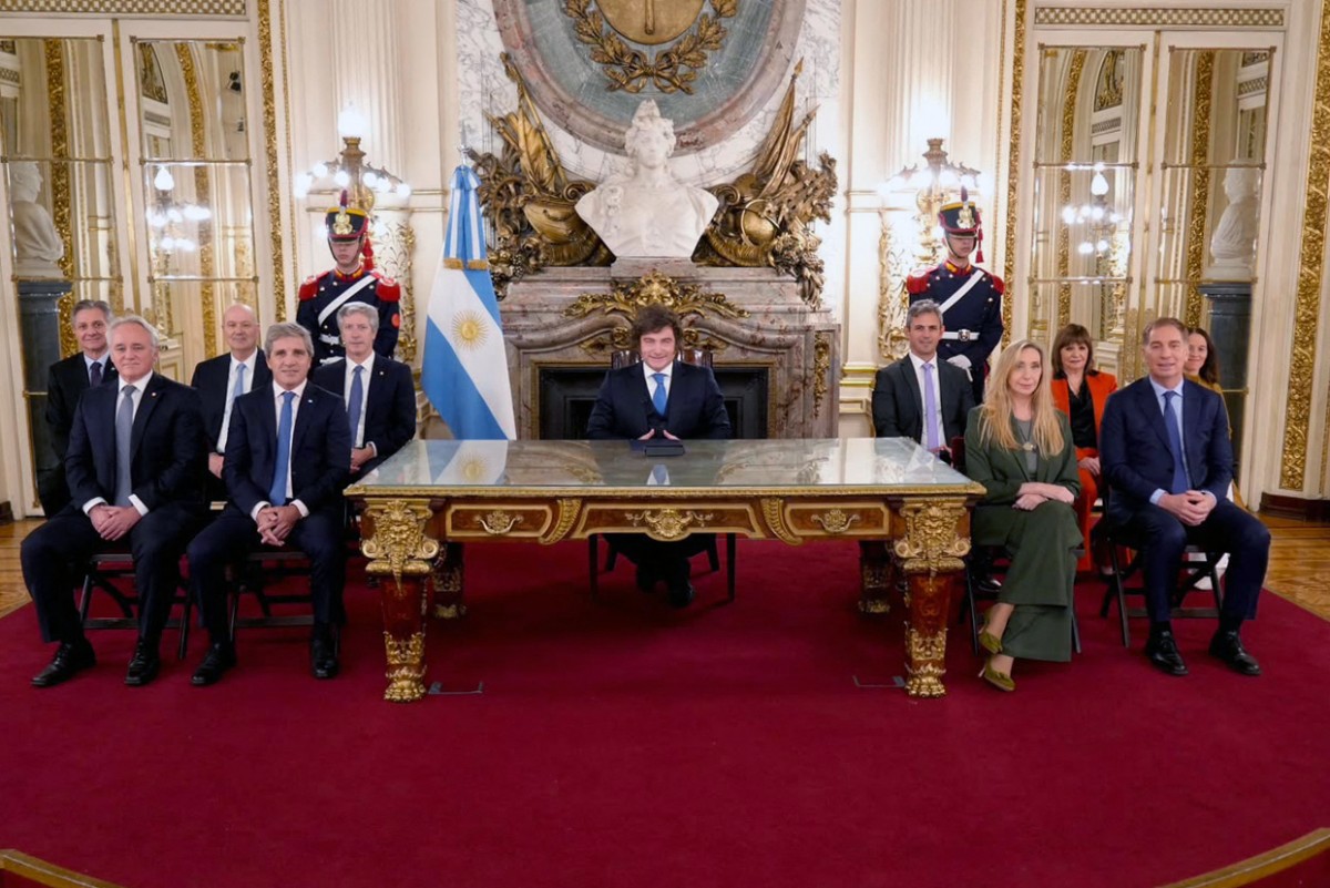 milei-promove-reforma-do-banco-central-e-‘shutdown’-em-caso-de-deficit-na-argentina