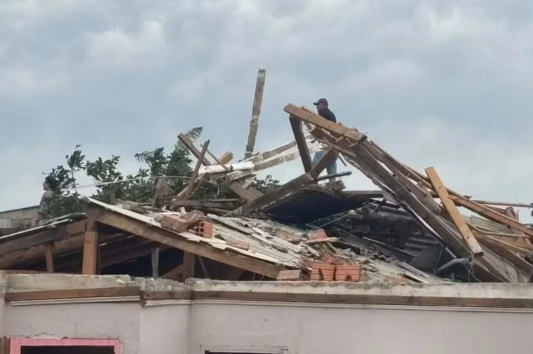 temporal-leva-tres-cidades-de-santa-catarina-a-decretarem-situacao-de-emergencia